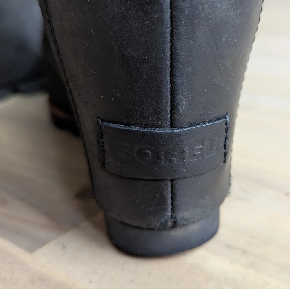SOREL Joan of Arc Lea Wedge‎ Bootie Shoe (Women's Sz 7)